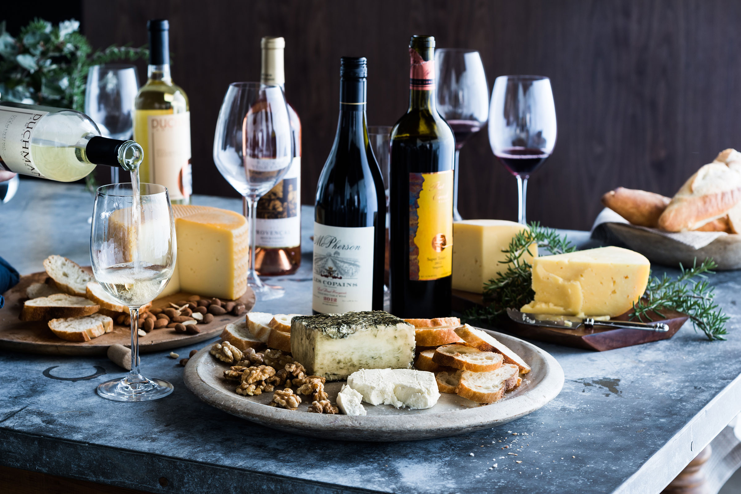 Белое вино диета. Вино и сыр. Дегустация вина и сыра. Французские сыры и вина. Дегустация сыров вина.
