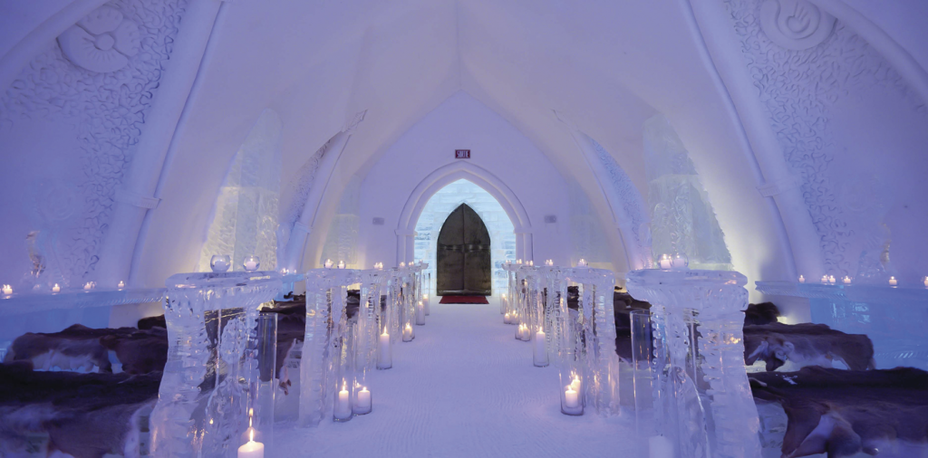 HOTELDESTINATION_De-Glace-Ice-Hotel,-Canadá