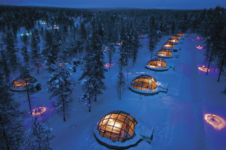 HOTELDESTINATION_Kakslauttanen-Arctic-Resort,-Finlandia